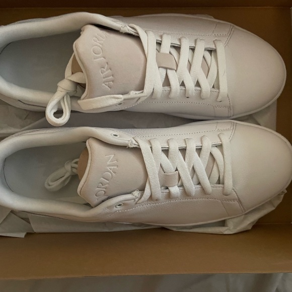 Rare shoe inventory clearout. $4,000 value - Picture 3 of 11